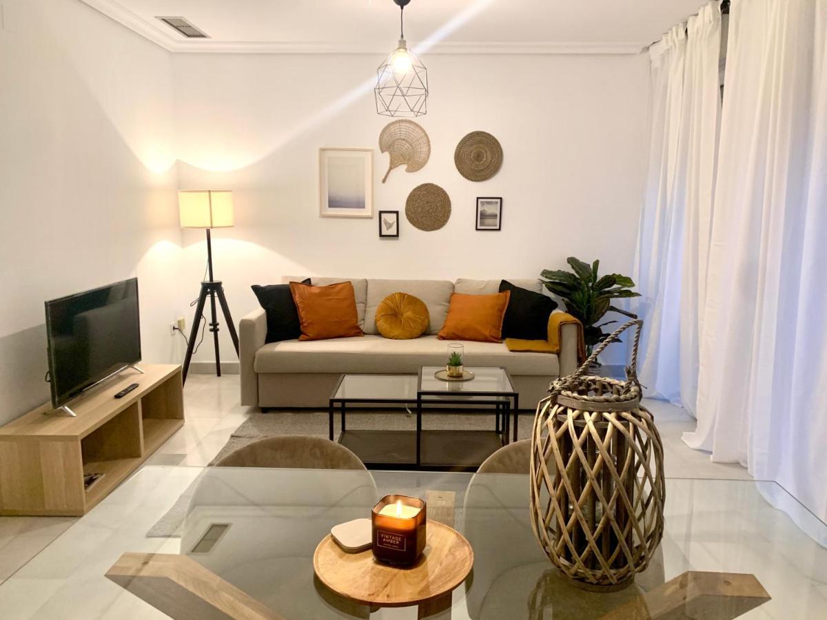 Homely Malaga Larios Exterior foto