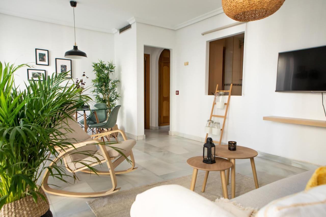 Homely Malaga Larios Exterior foto