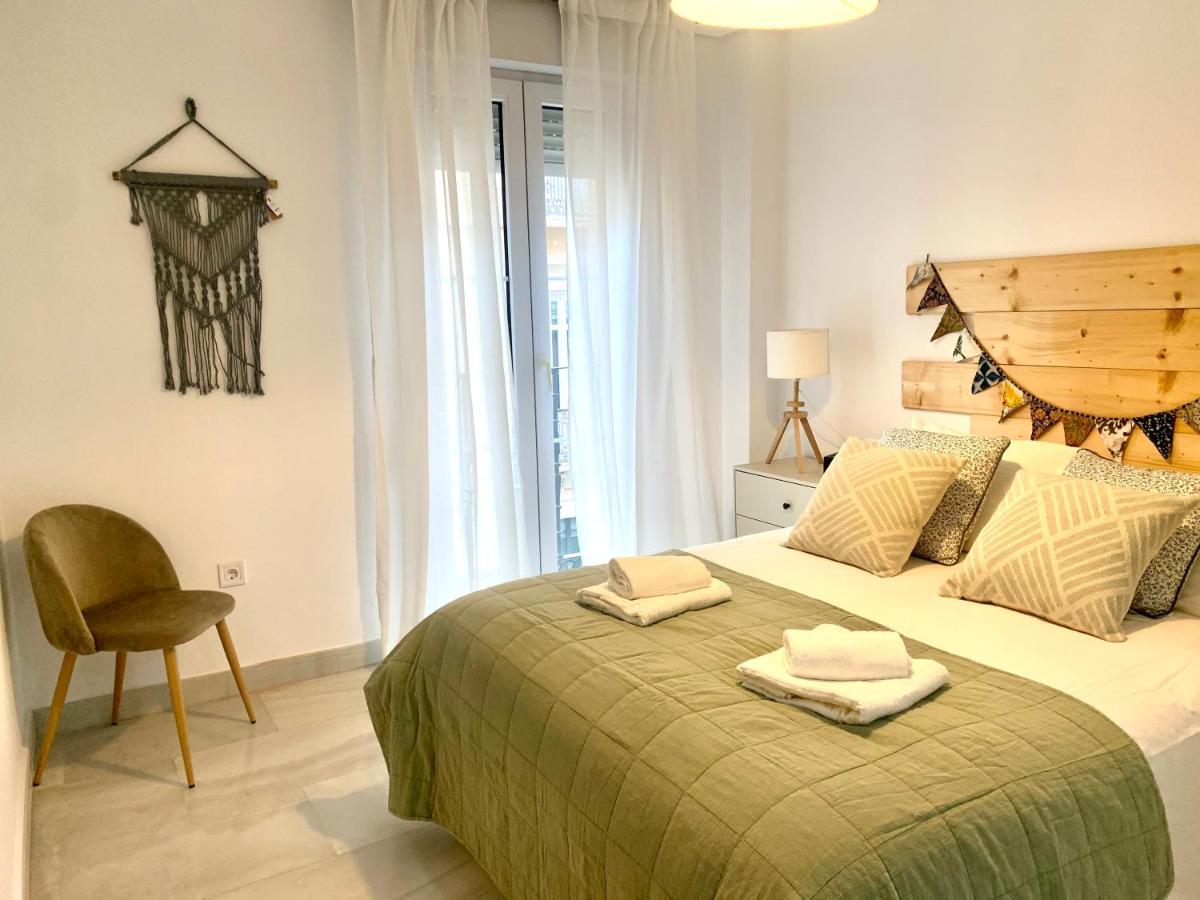 Homely Malaga Larios Exterior foto